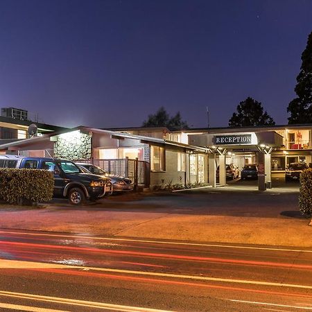 Twin Peaks Lakeside Inn Lago Lago Taupo Esterno foto
