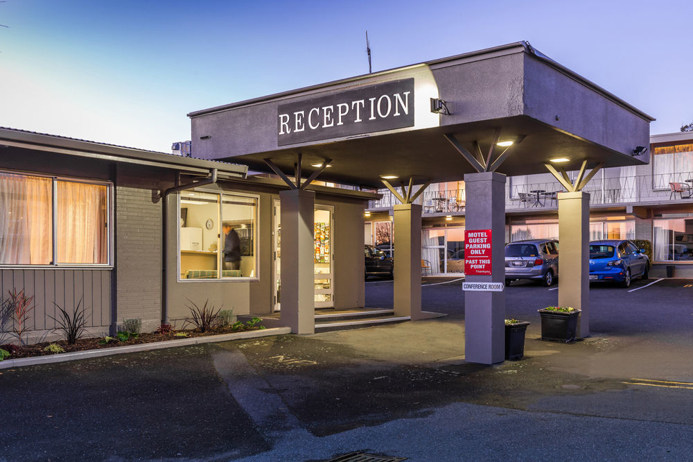 Twin Peaks Lakeside Inn Lago Lago Taupo Esterno foto